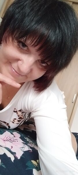  ,   Lana, 40 ,   ,   , c , 