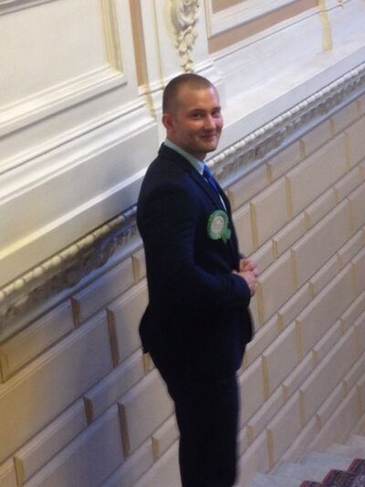  -,   Maxim, 35 ,   ,   , c 