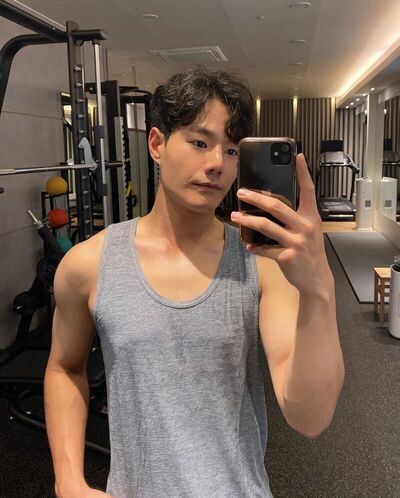  ,   Hyun, 41 ,     , c 