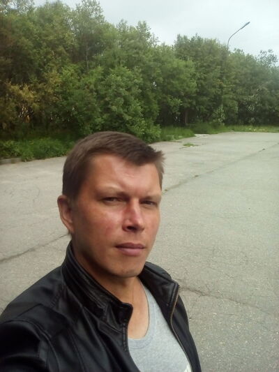  ,   Alex, 43 ,   