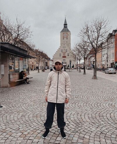  ,   Giorgi, 32 ,   ,   