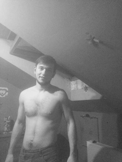  ,   Cornel, 26 ,  
