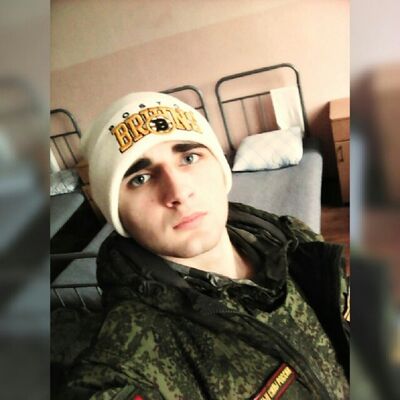  ,   Artur, 29 ,   ,   , c 