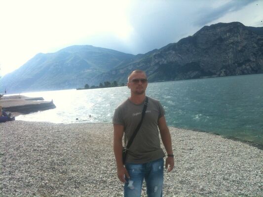  ,   Igor, 38 ,   