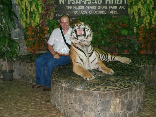  ,   Sergej, 51 ,   