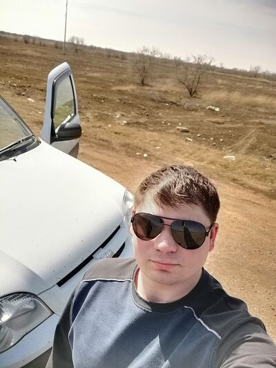  ,   Mihail, 37 ,   ,   , c 