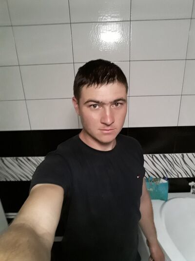  ,   Ilia, 32 ,   ,   , c 