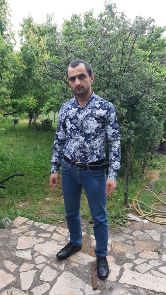  ,   Hrach, 37 ,   ,   , c 