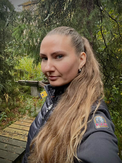  ,   Stella, 34 ,  