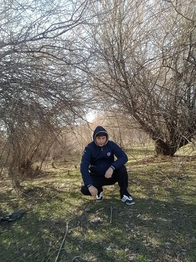  ,   Alik, 38 ,   