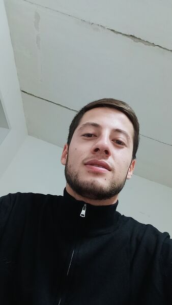  -,   Ali, 23 ,   ,   