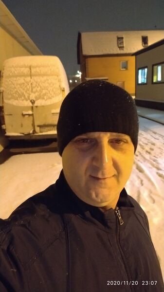  ,   Artur, 47 ,  