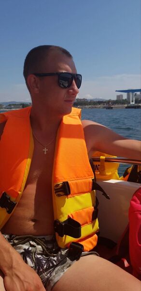  ,   Max, 33 ,   ,   