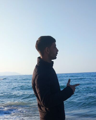  ,   Ramzi, 25 ,   ,   