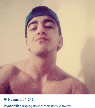  ,   Johnny, 29 ,   