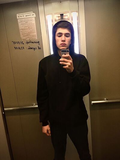  ,   Elmar, 21 ,   ,   