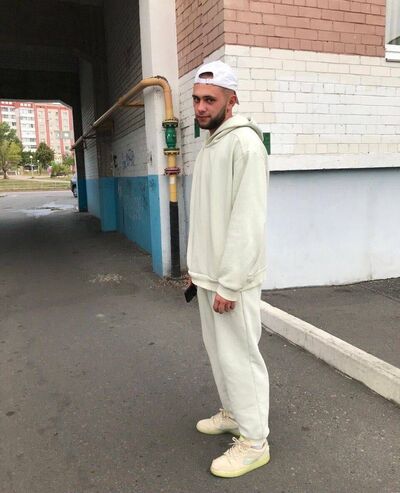  -,   Ivan, 28 ,   