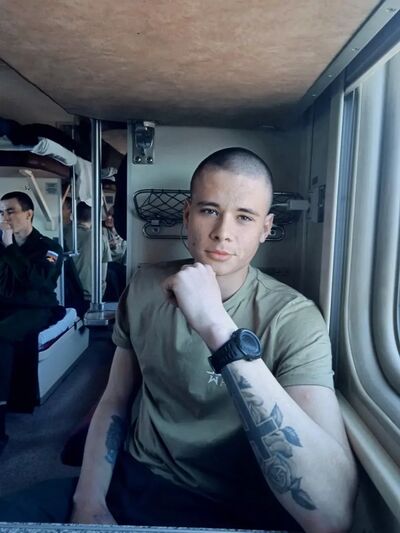  ,   Dmitry, 24 ,   ,   , c , 