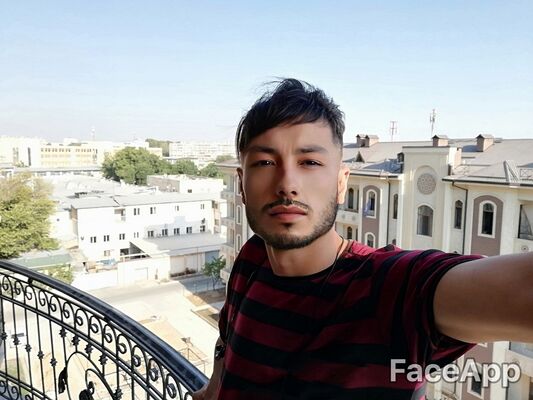  ,   Davron Bek, 32 ,   ,   , c 