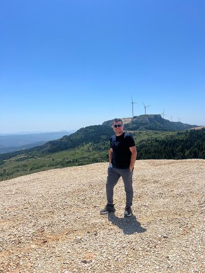  ,   Erhan, 43 ,   ,   