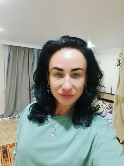  ,   Alexandra, 38 ,   ,   