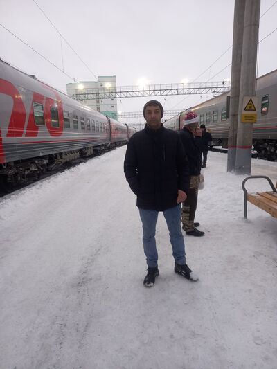  ,   Edik, 37 ,   ,   