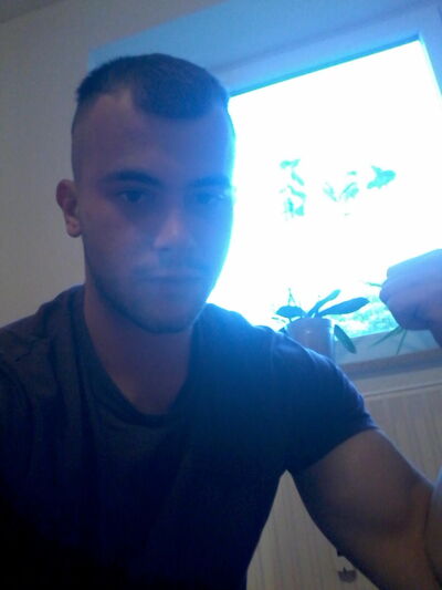  Rosengarten,   Vladimir, 28 ,   ,   , c 