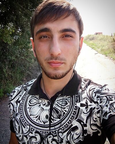  ,   Maikl, 31 ,   