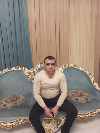  ,   Edgar, 44 ,   ,   