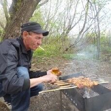  ,   Stas, 61 ,   
