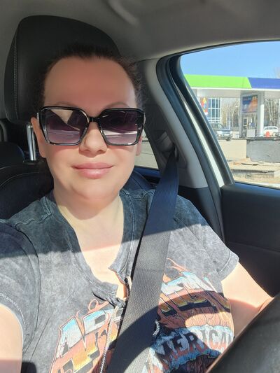  ,   VALENTINA, 44 ,   c 