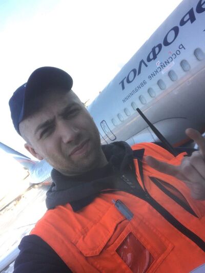  ,   Vladislav, 30 ,  