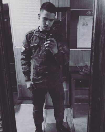  ,   Alexander, 25 ,   ,   