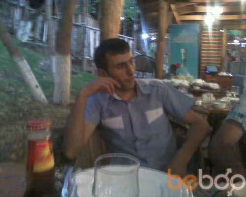  ,   Sargis, 40 ,  