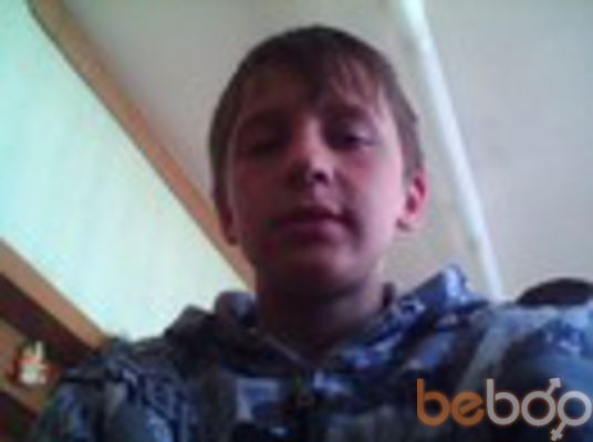  ,   Edvin, 32 ,   