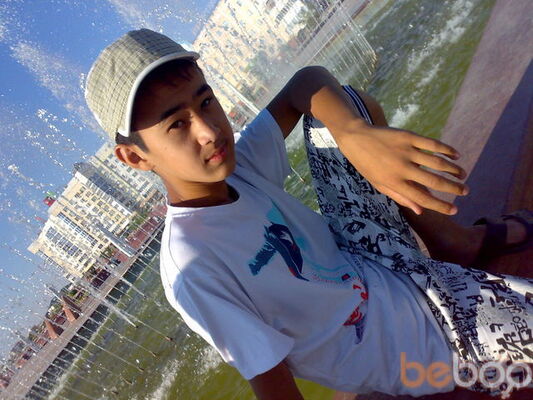  ,   Adilkhan, 32 ,   ,   , c 