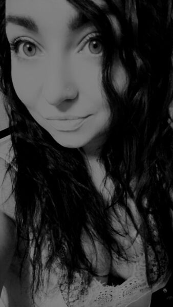  ,   Tati, 36 ,  