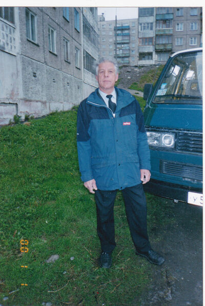  -,   Wiktor, 49 ,   