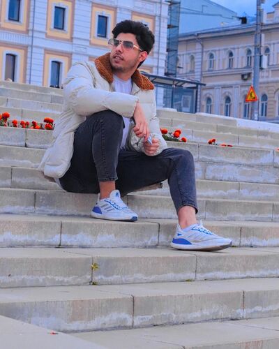   ,   Alp, 27 ,   ,   