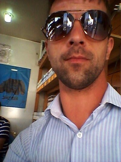  ,   Alek, 43 ,   