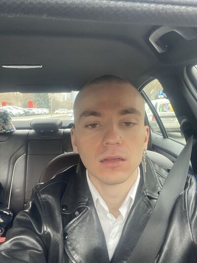  ,   Mariusz, 29 ,  