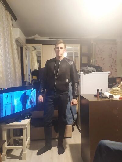  --,   Alexander, 30 ,   ,   , c 