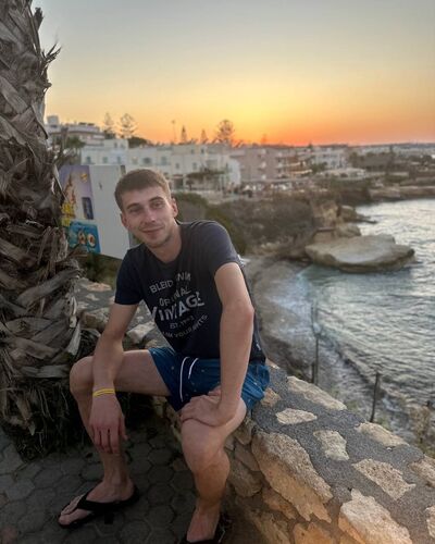  ,   Vlad, 32 ,   ,   , c , 