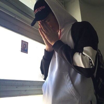  ,   Lion, 28 ,   