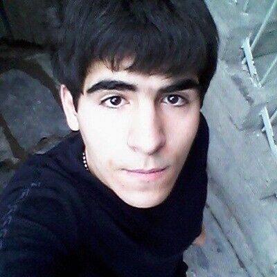  20036383  Emil, 27 ,    