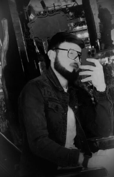  ,   Leon, 25 ,   ,   