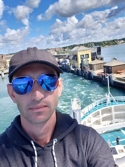  ,   Pavel, 36 ,   ,   , c 