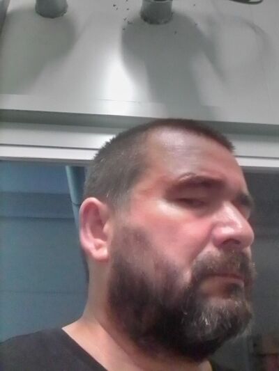  ,   Viktor, 47 ,   ,   