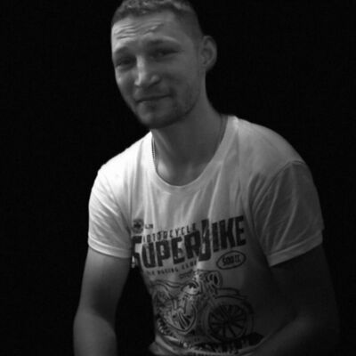  ,   Mikhail, 32 ,   ,   