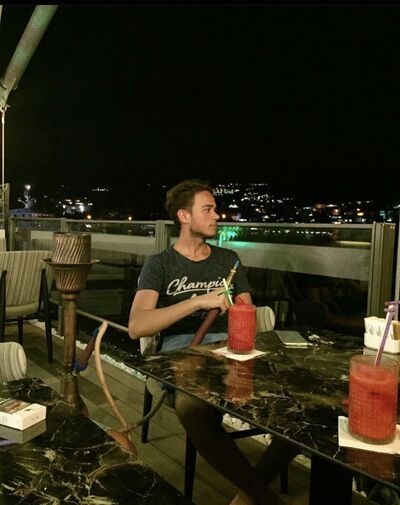  Esenyurt,   Emre, 27 ,   ,   , c 